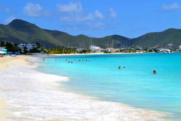 Sint Maarten beach